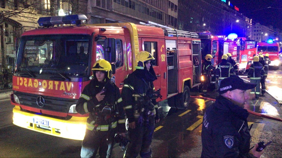  NEPOKRETNI MUŠKARAC STRADAO U POŽARU Na Radomira se obrušila krovna konstrukcija
