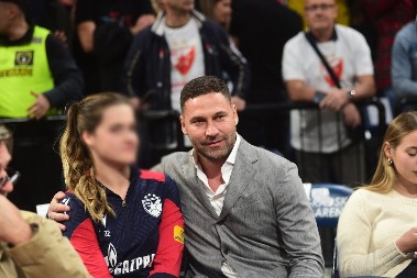 PORUKA MLAĐE ĆERKE SLOMILA DUŠKA TOŠIĆA Ovo mu je poslala nakon drame na Dedinju