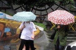 TOPLIJI FEBRUAR, MAJSKE KIŠE I TOPLOTNI TALAS U JULU: RHMZ objavio dugoročnu prognozu!