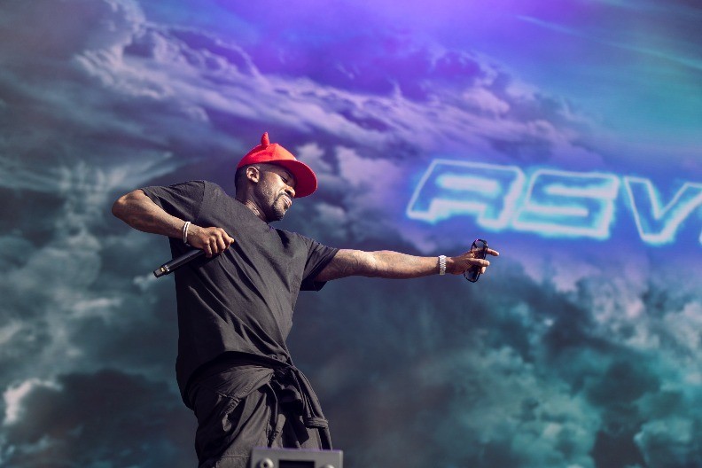 NEĆE DOČEKATI SLEDEĆU GODINU? Bivšem od Kim Kardašijan život visi o koncu, ove reči su rasplakale ceo svet!