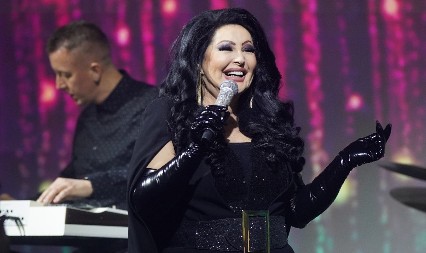 OVAKO IZGLEDA ĆERKA DRAGANE MIRKOVIĆ Ne eksponira se javno, a sada je majci priredila iznenađenje! (FOTO)