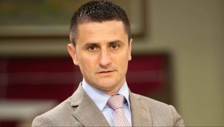  Posle uvreda Spajića, stranka Milana Kneževića napušta Vladu Crne Gore!