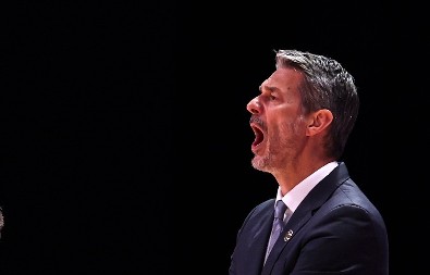 GOLEMAC SE OGLASIO PRED ZVEZDU Trener Dubaija otkrio hoće li Petrušev biti spreman za meč u Areni