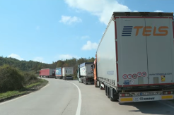 ZEMLJA KOJA JE SRBIJI SUSED OBUSTAVILA BLOKADU GRANIČNIH PRELAZA "Problem rešen"