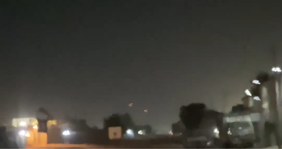 PUCNJI I SNAŽNE EKSPLOZIJE U OBLASTI AERODROMA! Stižu šok snimci iz države koja je glavni proizvođač uranijuma, ovde je veliko skladište (VIDEO)