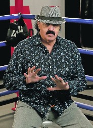 HARIS DŽINOVIĆ NAŠAO DEVOJKU! U vezi sa 20 godina mlađom, evo ko je ona!