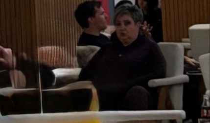 PLJUVALA GALERIJU I BEOGRAD NA VODI, A PIJE KAFU TAMO: Slike razotkrivaju dvoličnost bivše dekanke i blokaderske elite (FOTO/VIDEO)