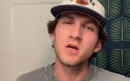 OVO JE NAJVEĆA NOĆNA MORA SVAKOG NEŽENJE Momak otvorio sms poruku od majke i zanemeo - mreže eksplodirale! 