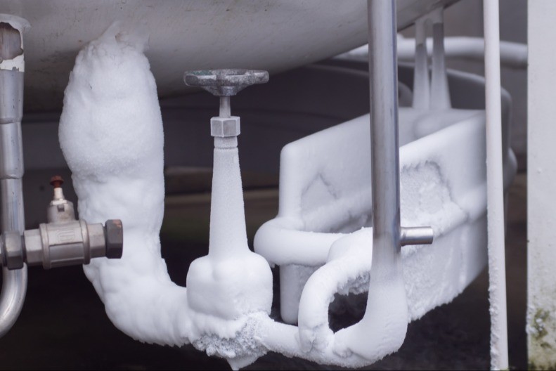 STRUČNJACI SAVETUJU Ovaj potez sa slavinom sprečava zamrzavanje cevi tokom zime