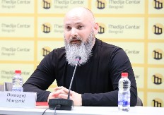 LAŽNO PREDSTAVLJANJE, KRAĐA UMETNINA, BEŽANJE OD HAŠKOG SUDA, PRIVATIZACIJSKI KRIMINAL: Ko je Domagoj Margetić koji širi laži o Vučiću