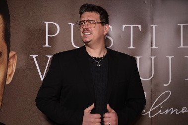 "STALNO PLAČEM, BIO SAM MNOGO LOŠE" Naš pevač doživeo psihički pad, progovorio o najtežem periodu u životu