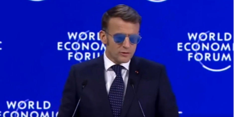 GOVOR U DAVOSU PROMENIO SVE! Francuzi digli Makronu rejting 