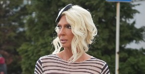 "JELENA KARLEUŠA JE ODLEPILA ZA NJIM" Nesrećno zaljubljena u našeg pevača?