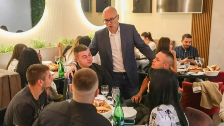 Vučević posetio Smederevsku Palanku i Azanju: "Verujem u Srbiju koja radi i stvara, koja poštuje trud vrednih ljudi i daje im priliku da napreduju"