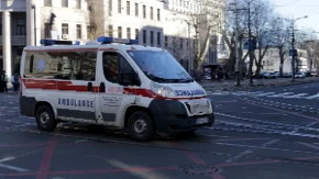 Užas na Vračaru: Dečak (12) pao sa šipke i polomio lobanju, hitno prebačen u Tiršovu