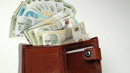 Isplata penzija počinje sutra! Objavljen detaljan kalendar (FOTO)