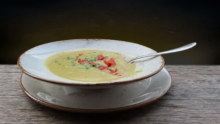 Greje i stomak i dušu - gusta pileća supa savršena za hladne dane