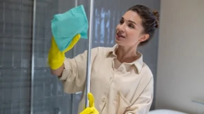 Moja tuš kabina sija kao nova! Kamenac nestaje za tren kad ga ovim isprskam