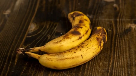Uz pomoć jedne tegle, banane će vam biti žute i posle 16 dana