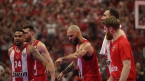 Hitno oglašavanje Olimpijakosa: Osuđujemo vandalizam, nadoknadićemo štetu..." 