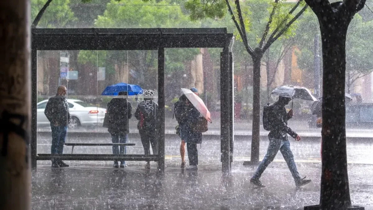 Vremenski preokret u Srbiji: Temperatura pada, kiša stiže širom zemlje!