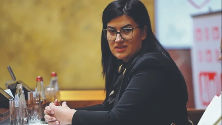 Jeziv napad plenumaškog manijaka na Dinu Vučinić: Mamicu ti je*em, ćaci, ubiću te i sve oko tebe