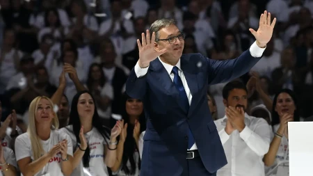 Vučić najavio veliki zaokret za jug Srbije: 50.000 radnih mesta, 20 investicija i program "Prva kuća"!