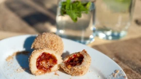 Baka Rada iz Vojvodine ima najbolji recept za gomboce: Knedle su puteraste
