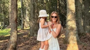 „Borila sam se sa sobom da podignem dete“: Jelena Kostov o agoniji kroz koju je prošla zbog pucanja silikonskog implantata