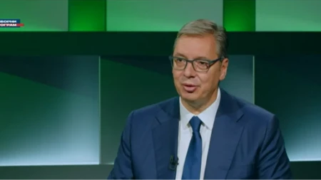 „Na šta bi nam zemlja ličila?“ Vučić upozorio na scenario sa tzv. studentskom listom: „Zamislite da oni naprave većinu od 130 poslanika!“