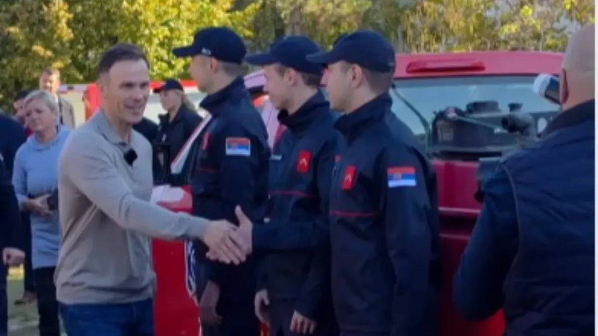 Siniša Mali u obilasku vatrogasaca u Kleku: "Oni svakodnevno pokazuju šta znače odgovornost, hrabrost i služenje zajednici" (FOTO)