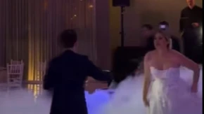 Šok na svadbi u Dalmaciji! Mlada izvela neočekivani potez, a reakcija svekrve zapalila mreže!