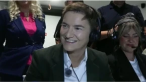 Brnabić iz kol-centra u Nišu: „Na svaka dva dana dolazim, još samo da se preselim ovde“