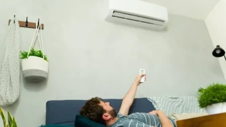 Šta je isplativije: Uključiti klimu samo pred spavanje ili držati je uključenu cele noći?