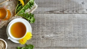 Čaj od korena maslačka umesto kafe – šta treba da znate pre prve šolje