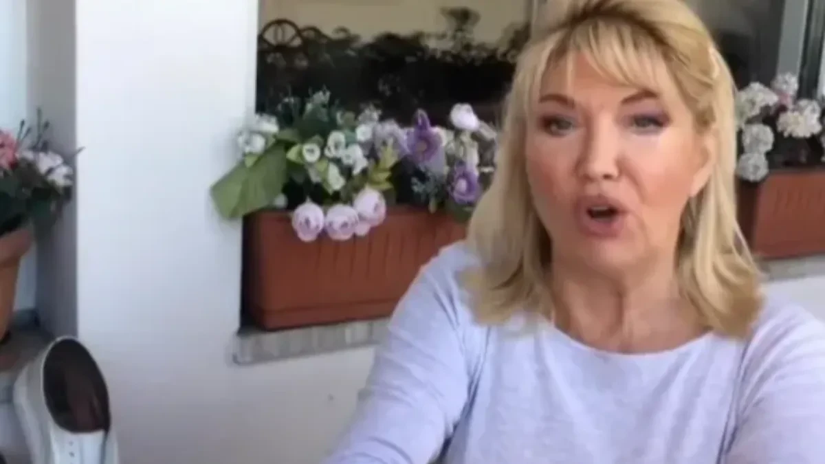 Suzana Mančić pronašla način da očisti đonove na patikama: Za samo 479 dinara, obuća bude bela kao sneg
