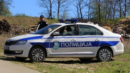 Krenuo da pretiče, pa pokosio poljoprivrednu mašinu: Teška saobraćajna nesreća kod Perleza