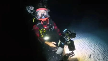 Zaronio u more usred noći, a onda je naišao na jezivo stvorenje! Ono što se krije na dnu okeana ledi krv u žilama