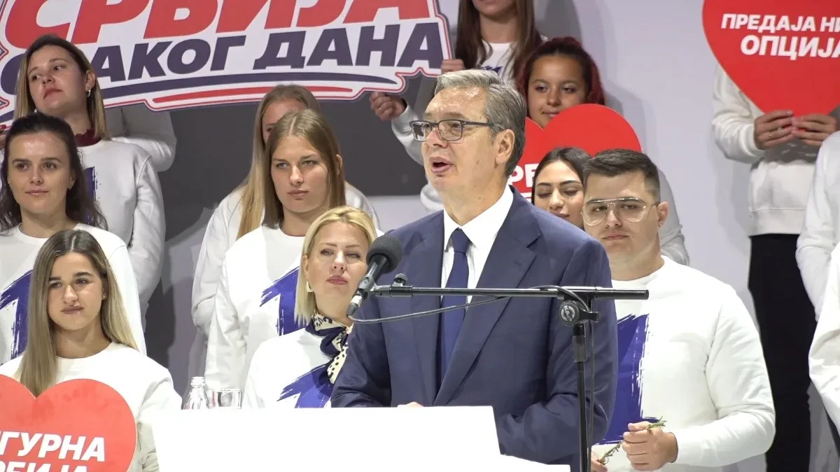 "Nema više politike u školama i na fakultetima" Vučić poslao oštru poruku profesorima: „Nikada više naša deca neće biti taoci!“