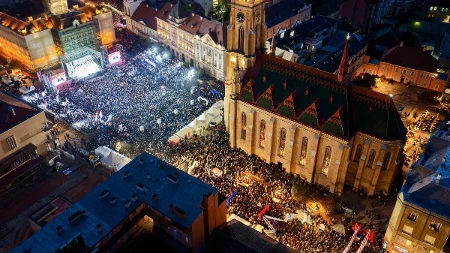 Preko 100.000 ljudi kao jedno biće! Lista "Aleksandar Vučić - Ujedinjena Srbija" demonstrirala potpunu dominaciju – Novi Sad grmeo