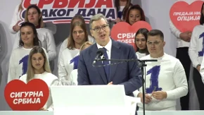 „Pesnicom udare ženu, pa ni izvini da kažu!“ Vučić iz Novog Sada osudio nasilje: „Ko su ti ljudi?!“