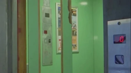 Ovaj lift u Beogradu pamti 1935. godinu! I dalje vozi stanare, a majstori danas muku muče sa starim delovima