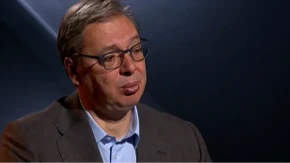 „Bilo ih je 120, a nas samo 30! Druga su oborili na peron, svi su stajali, ja sam potrčao!“ Vučić otkrio dramatičan događaj iz mladosti!