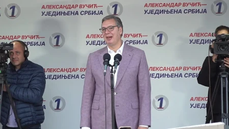 „Hoćete li da nam decu uče da je vladika Nikolaj isto što i Alojzije Stepinac?“ Vučić iz Kruševca poručio: „Ja to neću!“