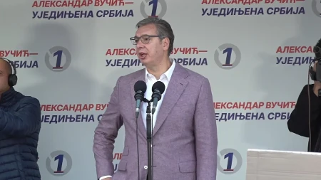 „Plata je bila 275 evra, danas je 902!“ Vučić u Kruševcu podsetio na velike promene
