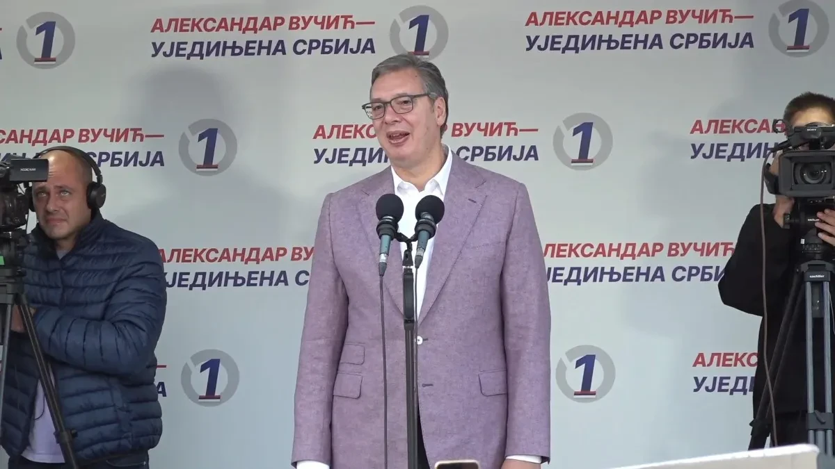 „Hoćete li da nam decu uče da je vladika Nikolaj isto što i Alojzije Stepinac?“ Vučić iz Kruševca poručio: „Ja to neću!“