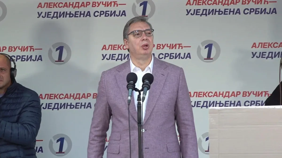 Šest milijardi dinara za lečenje retkih bolesti! Vučić iz Kruševca najavio pomoć i obolelima od Dišenove bolesti