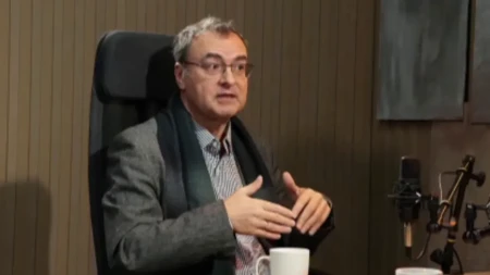 Jovo Bakić priznao: Blokaderski pokret iz Srbije inspirisao nasilne proteste u Albaniji i Francuskoj