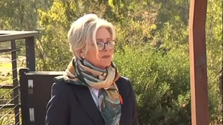 Helen Hejs pregažena automobilom! Političarka u teškom stanju