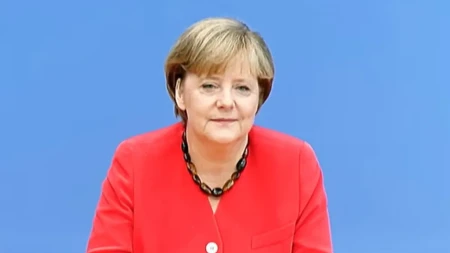 „Nemogućnost da rodi dete surova je presuda prirode“: Bolna životna priča Angele Merkel koju je cela Nemačka zvala „mama“